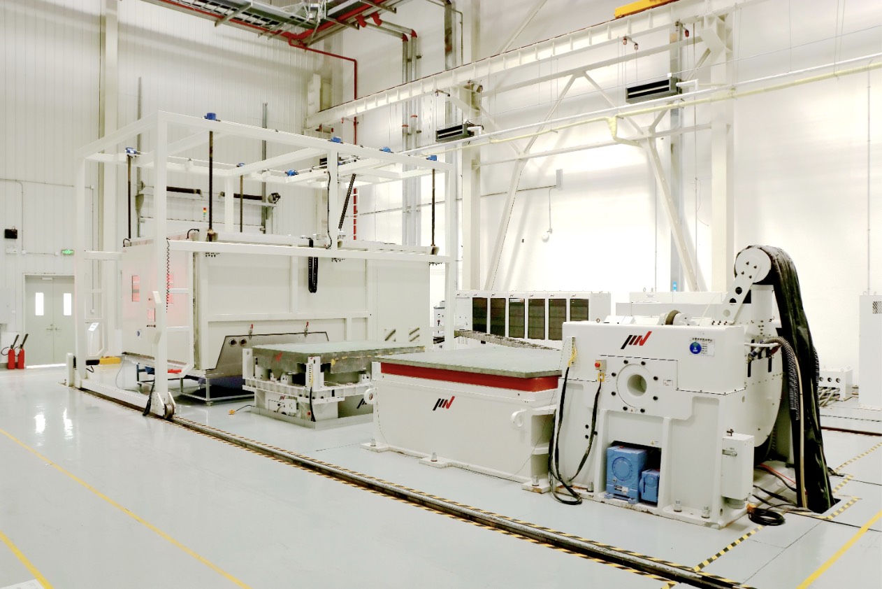 From Concept to Implementation: Addressing the Challenges of Large-Scale Engineering Projects with the Critical Role of Heat Sinks